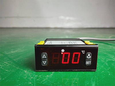 Equipo de refrigeración industrial ajustable con doble sellado de bolsas de aire y ruedas universales de alta resistencia 12