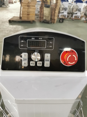 Mejora espiral de 80L 3.37KW Equipo de mojar masa 17.8 Rpm Aparato de cocina para restaurantes