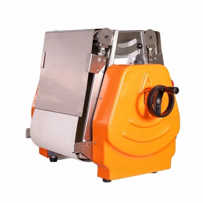 Máquina de prensado de masa de rodillo de 370 mm para restaurante Fase 1 0.4KW Potencia 2.5kg Peso de rodadura