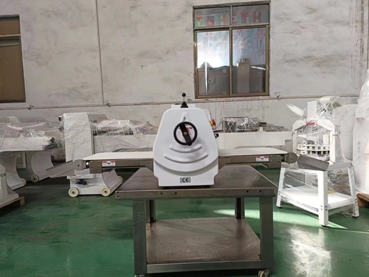 Equipo de cocina de cocina comercial con 2,5 kg de peso de rodadura