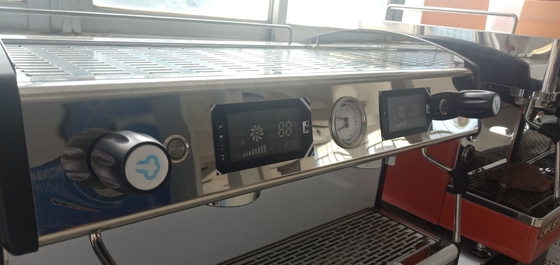 G.W 70 kg Equipo de hoteles comerciales 698*600*580 mm Panel mecánico de doble uso sin filtro de aceite Control electrónico V
