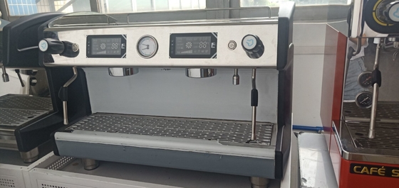 G.W 70 kg Equipo de hoteles comerciales 698*600*580 mm Panel mecánico de doble uso sin filtro de aceite Control electrónico V